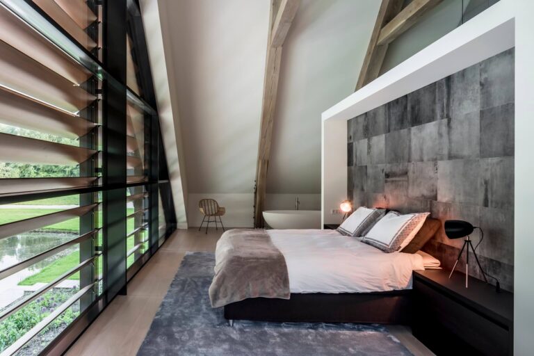 Moderne slaapkamer met hoogwaardige afwerking